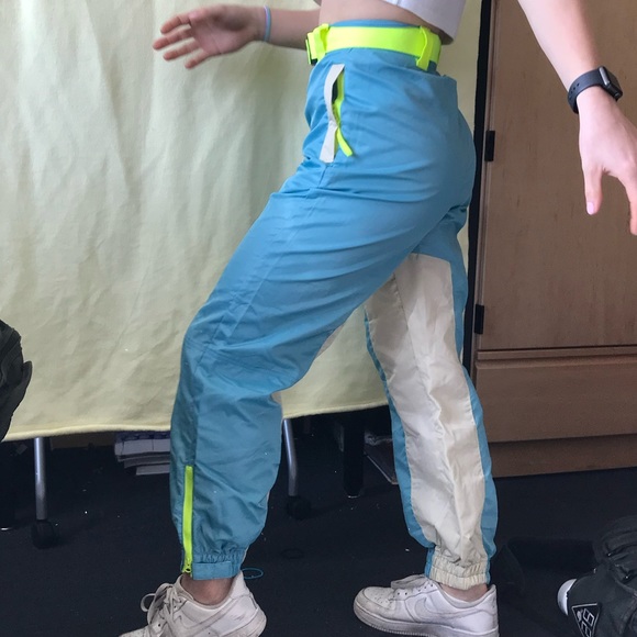 NWOT Urban outfitters pants - Picture 2 of 5